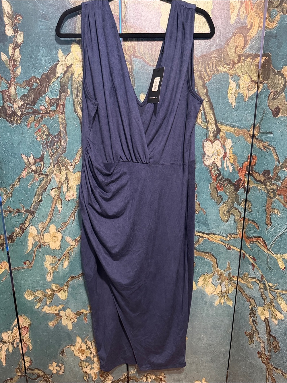 Fashion Nova Navy Sleeveless V-Neck Ruched Midi Dress